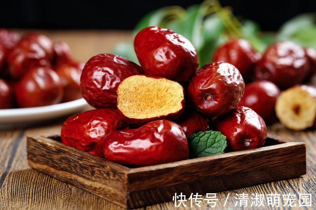 藕粉|建议儿女,这6种零食多给父母买一些,好吃不贵,对身体好