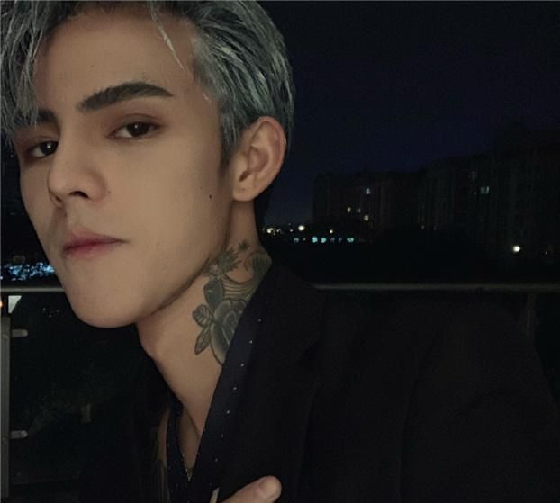 殷世航脱离“低趣味”?看到他和学生1互动画面,黑粉集体自闭!