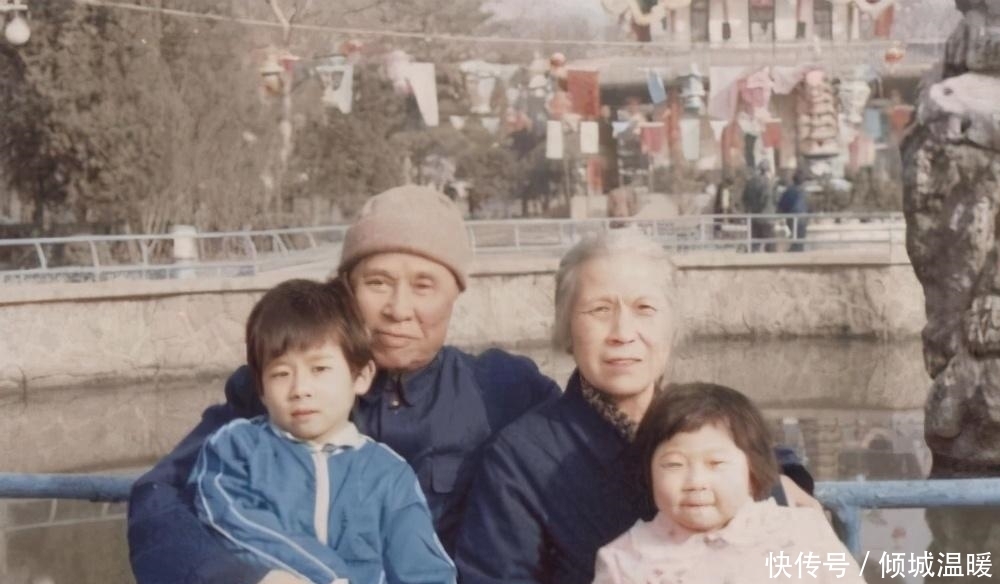 李邱|1971年，黄吴李邱四位将军被撤职，他们各自的夫人结局如何？