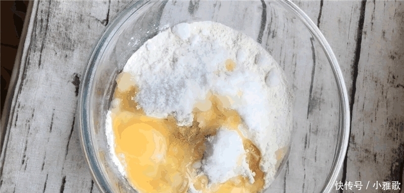 面食达人教你用电饭锅做早餐馒头, 比蒸出来的更香, 做法还简单