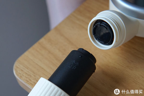 出水孔|智能家居 篇二十九:给家庭沐浴来点新花样,上手moido二代小活泉净水养肤花洒