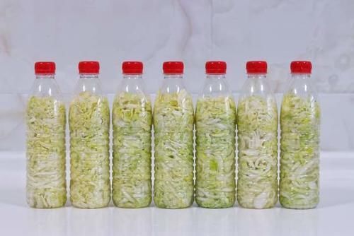 酸菜|想吃东北酸菜,现在腌制也不晚,教你简单做法,想失败也不容易