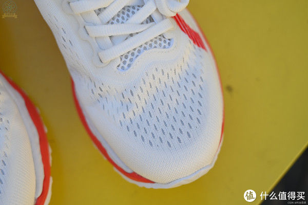 鞋面 服装鞋帽 篇六：轻便舒适的专业跑鞋，慢跑半马都能用，咕咚21K驭风体验