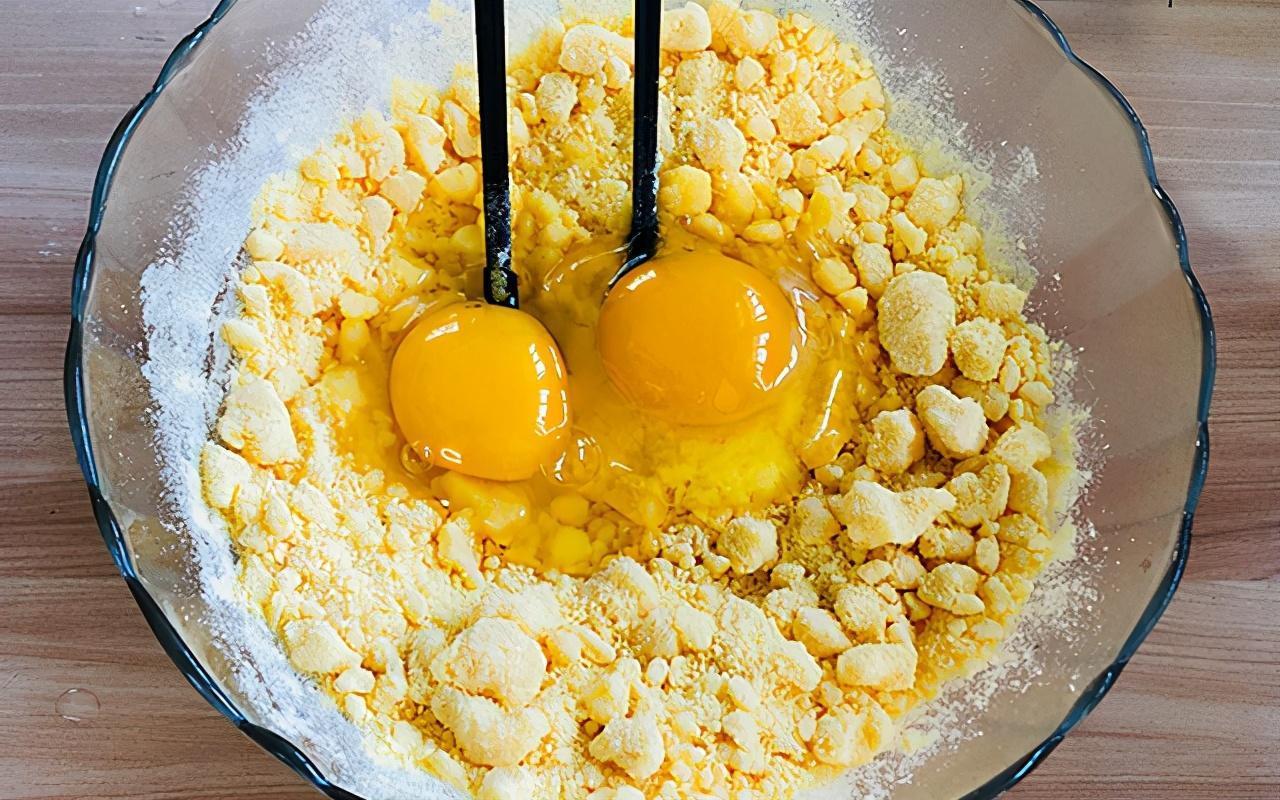 玉米面加2个鸡蛋,蓬松暄软,粗粮细作有营养,包子馒头靠边站