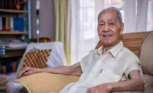 患癌|凌晨4点睡觉,86岁患癌,许渊冲被医生断定只剩7年寿命,现已99岁