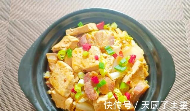 白菜炖豆腐怎么做才好吃第1步不要炒白菜,记住3个窍门,真香啊!