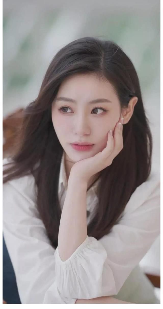 中华小姐总冠军，凤凰卫视女主持人郭洋子，人见人爱