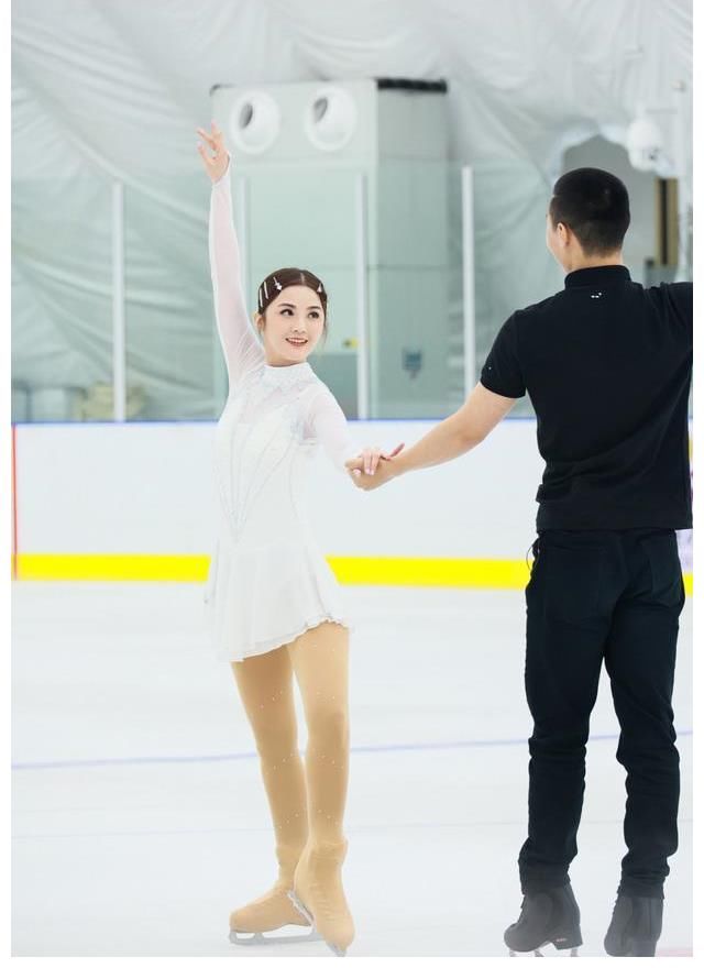 李菲儿|《完美的夏天2》李汶翰于小彤宋威龙峡谷漂流 利路修Twins挑战冰舞