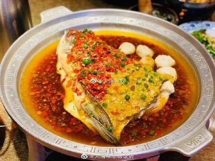 冷锅鱼|吃遍大连-看看!鱼头吃出这么多花样.......专治你刁钻的胃~