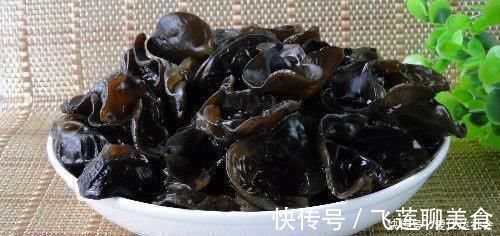 红豆薏米|不起眼的它, 却是脂肪的“克星”, 每天吃一吃, 大肚腩悄悄没了