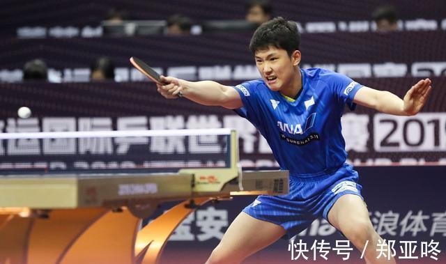 接发球|WTT世界杯:樊振东是时候接马龙的班了,以4:1碾压张本智和夺冠