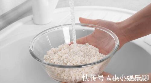 白醋|毛巾用久了又臭又滑，这样清洗更干净省事，洗完跟刚买的一样