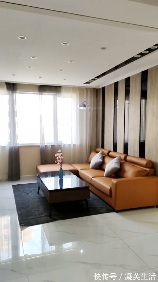 简约|小弟的新家装修真好看,现代流行的简约黑白灰风格,设计很前卫