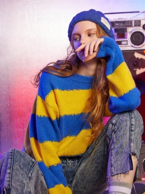 小仙女元气穿搭，温柔毛衣搭牛仔长裤，清新甜美又洋气时髦！