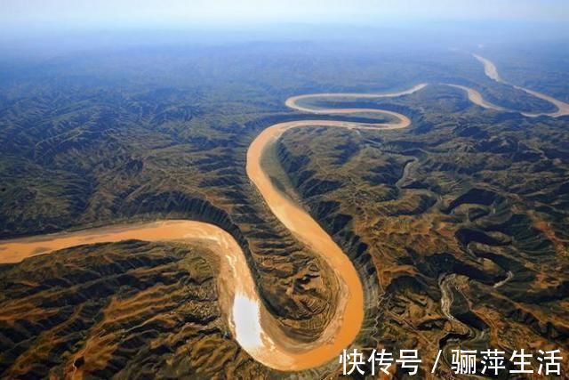 自然环境!黄河源头其实早就找到了,仅碗口大小,为啥却不允许任何人靠近?