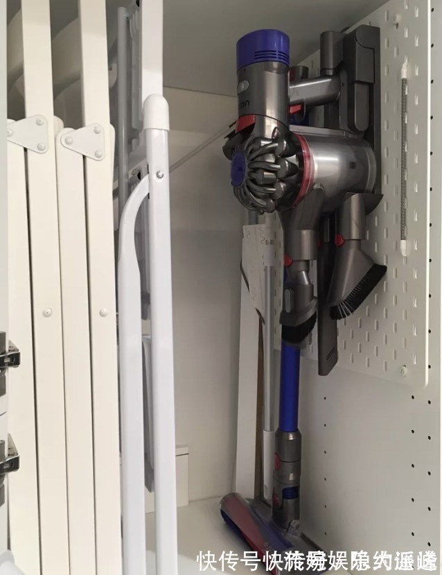 收纳|小户型要这么装,24㎡玄关秒变厨房和洗衣房,收纳翻倍方便实用!