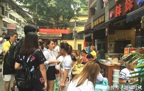 这家|这家面馆牛:开业20年,生意火爆,不开分店,徒弟却开店上千家