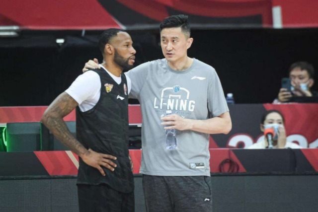广东宏远|广东宏远揭幕战阵容确定!徐杰出战周鹏轮休,杜锋拒绝输球