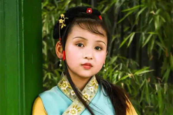 袭人&史湘云80回后做了秦淮歌女?袭人秘密送的玛瑙碟子:促成情断湘江