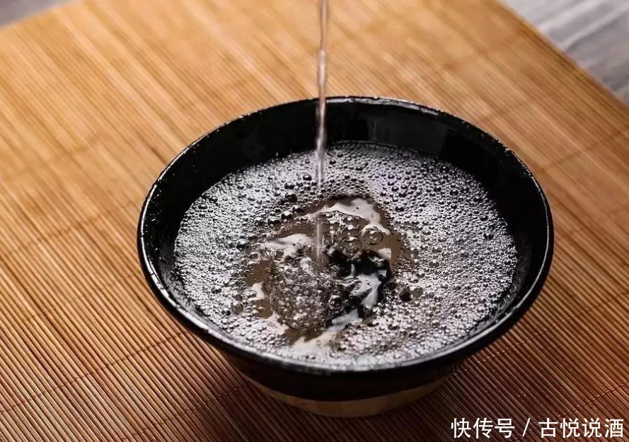 区别|酱香型白酒和清香型白酒有什么区别?从原料到口感全面分析