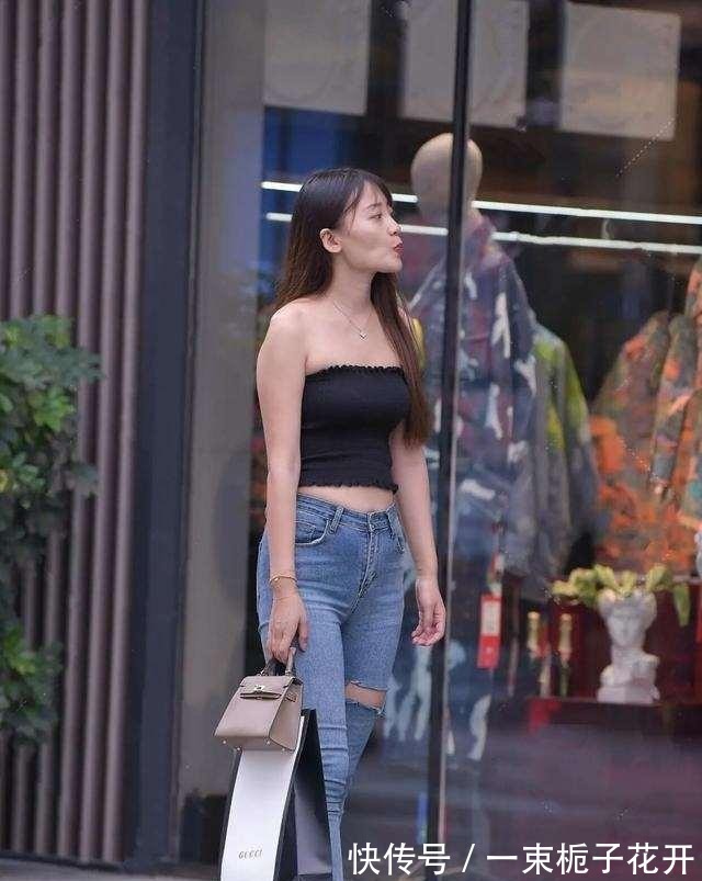 小技巧|瑜伽裤偏好看气质的风格，还透着微微的时尚温婉，颜色高级