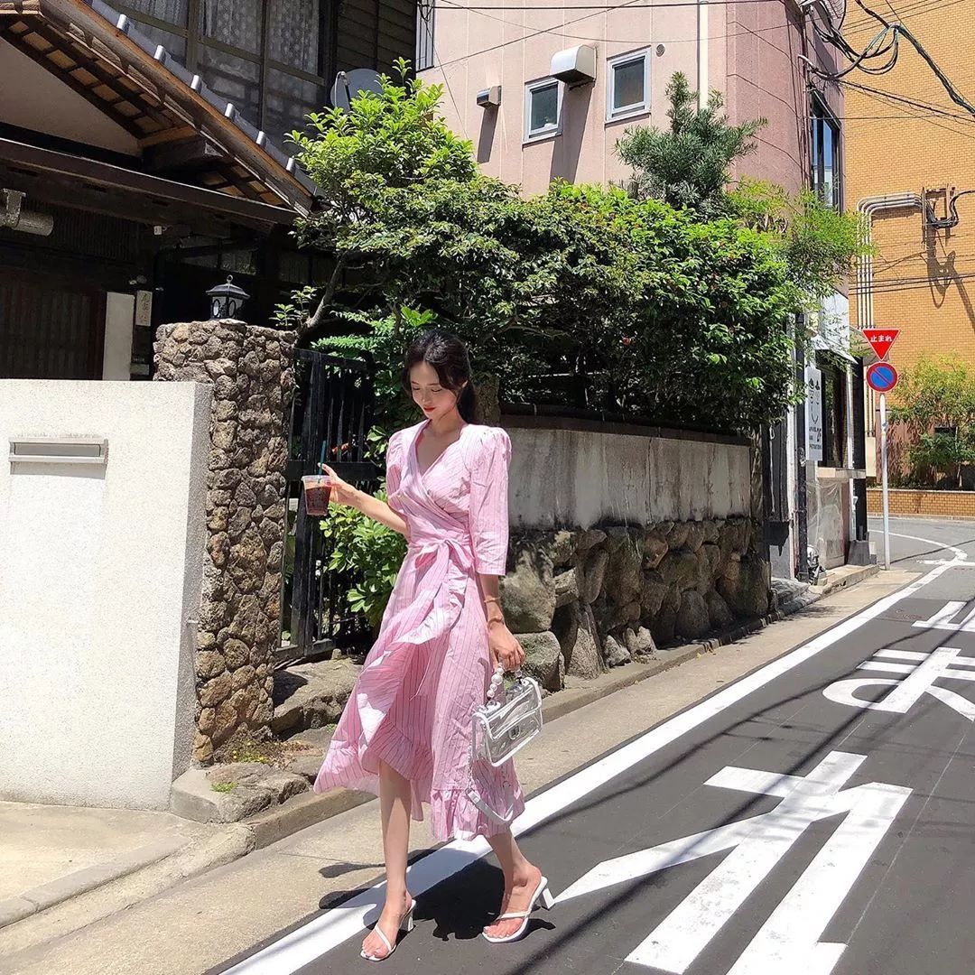 穆勒|凉鞋下岗了！这双才是初夏“王炸鞋”，太惊艳了