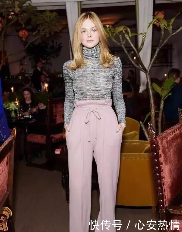 春天把这两种颜色穿在一起,你看起来又贵气又时髦,热巴都在穿