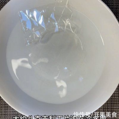 草莓车厘子奶冻年夜饭最佳甜点#安佳一口“新”年味#