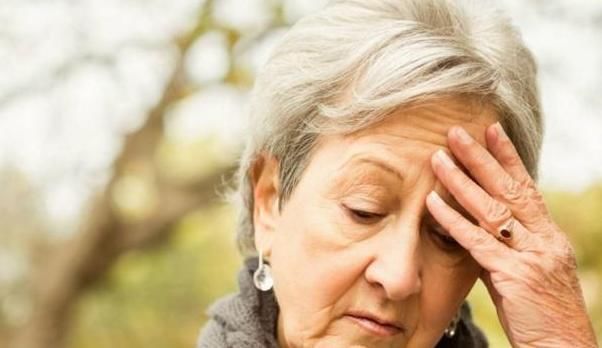 老年人|年纪到了会有“老人臭”,平时常做3件事,一天一天的减少臭味!