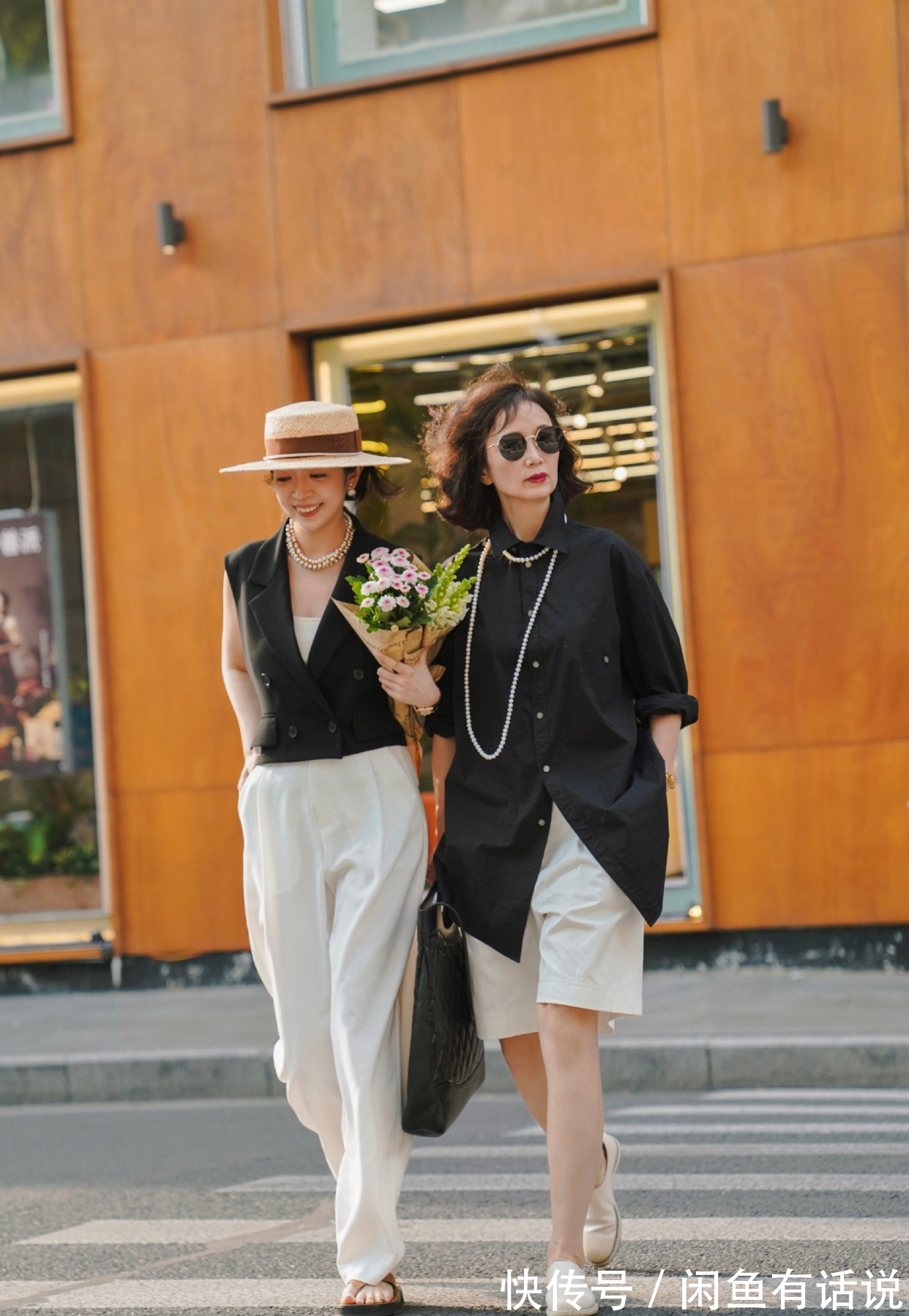 层次感|大妈身上显老的“黑白灰”,却成就了三木妈妈的高级感,值得借鉴