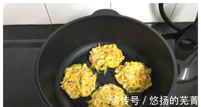 夏天|夏天这瓜正当季,1块钱1斤做成早餐饼,不用发酵不揉面,营养好!