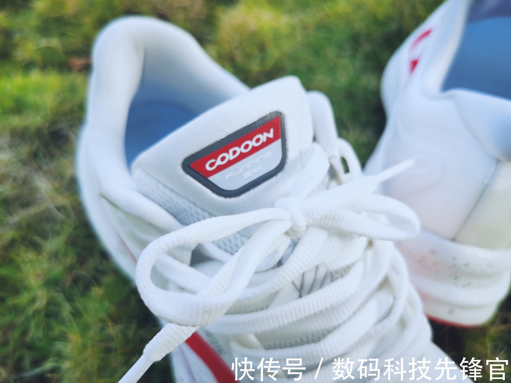 鞋底 大胆尝试,咕咚逐日21K厚底跑鞋,加倍弹力爆发确实香