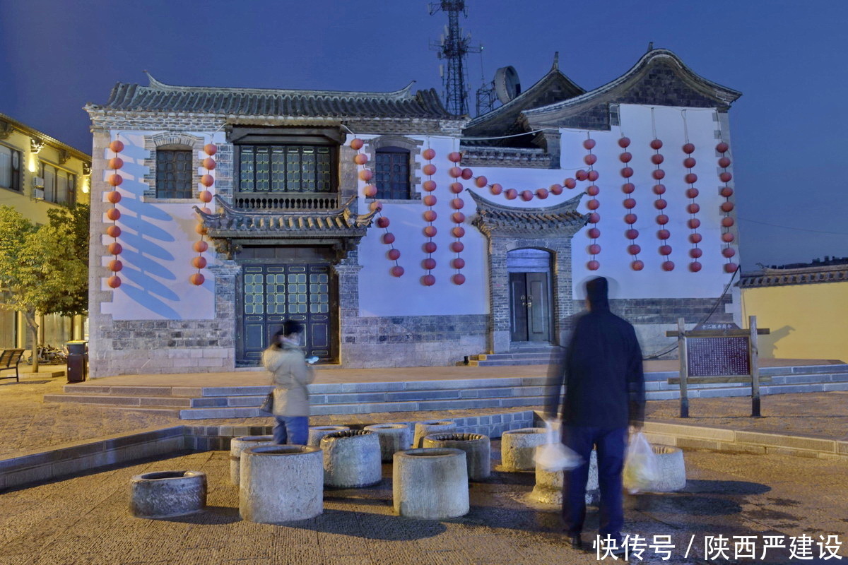 建水古城夜景【严建设】