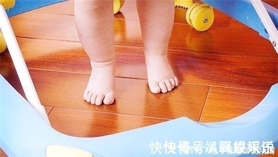孩子|孩子光脚并不是坏事,了解这个现象,揭开其中的奥秘