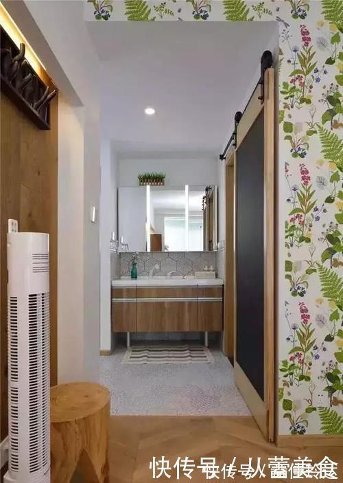 阳台|买80㎡顶楼被同事嘲笑,看到我家大阳台改花园餐厅,天天来串门