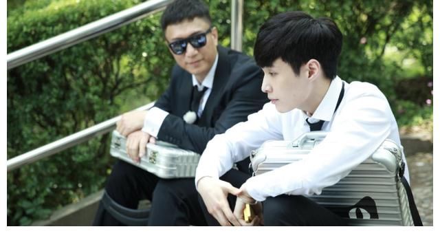 黃磊|張藝興蘑菇屋遇難題，無法端水只能擇一，黃磊笑了黃渤酸了要聊聊