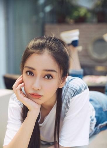 脸上有这3个特征的女生,尽量避开披发散发,露出你的五官更漂亮