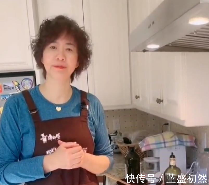 郎平|郎平晒退休生活,在美国下厨做西餐意面鸡排沙拉,人也年轻了!