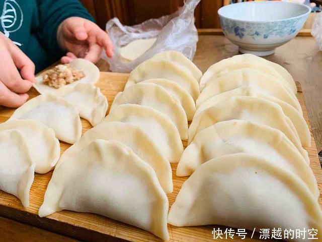 不鲜|拌饺子馅最忌放“它”,10人有9人放错,难怪饺子不鲜还不好吃