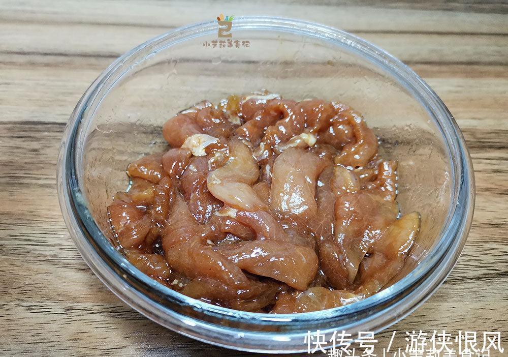 终于懂了,给猪肉去腥,焯水和腌制用法差别大,难怪猪肉又老又柴