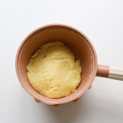 草莓粉|粉红脆皮月饼