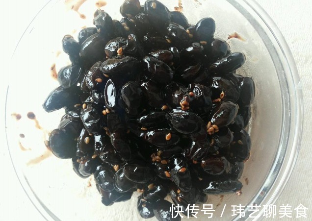 唾液|肾好的男性,饭后2小时,爱做4件事,若你占2件,荷尔蒙旺盛