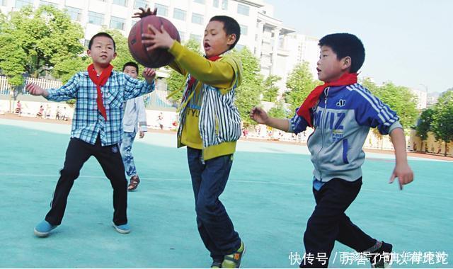 睡眠质量|紧急提醒:父母3种喂饭方式,要立即停止!喂一次,脾胃伤一分!