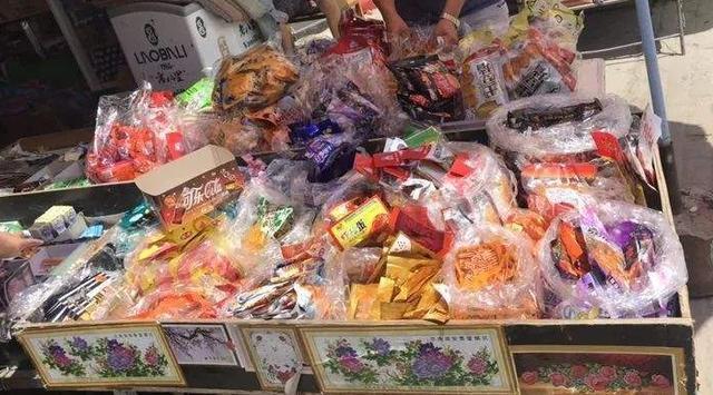 医生|吃一口等同于吃5个塑料袋,很多父母却还在给孩子吃,医生很无奈