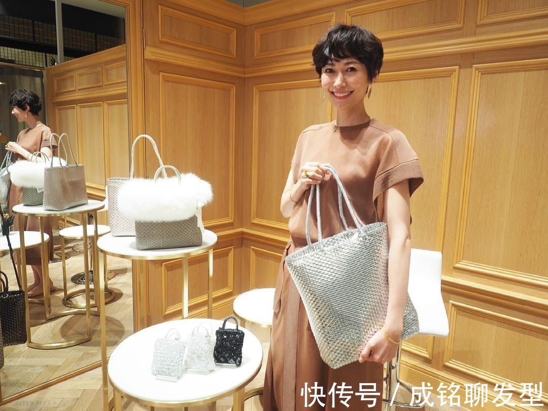 女性|看了这些50岁博主的“减龄穿搭”,才知道时尚与年龄无关,真养眼