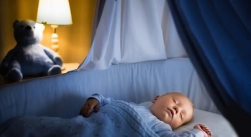 家长|七个月宝宝被哄成“脑瘫”,这些常见的哄娃方式,家长不要再做了