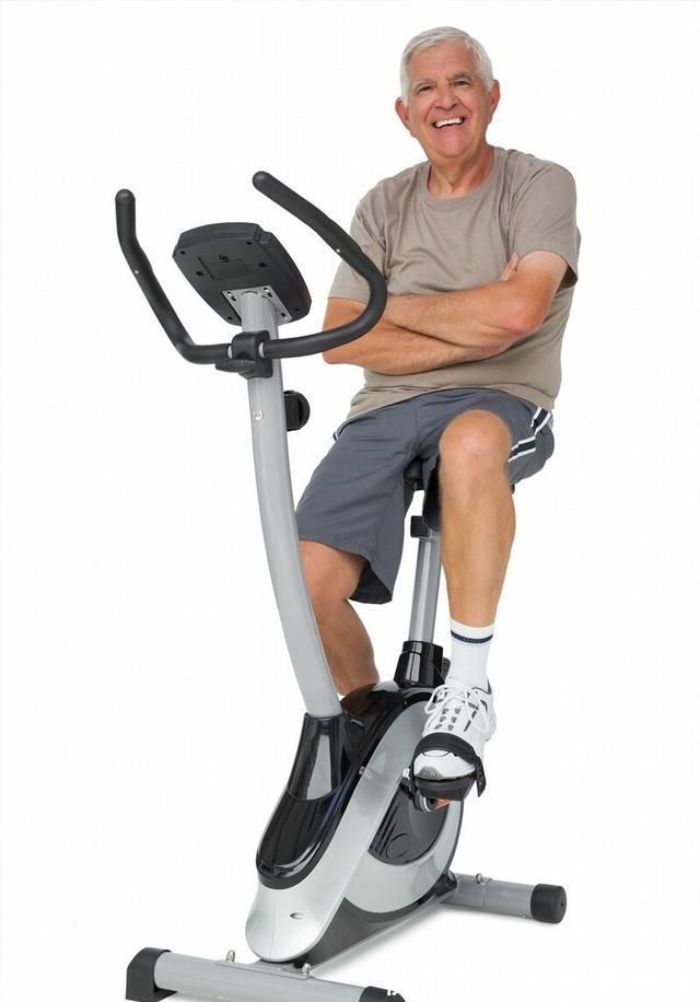 锻炼|中老年人骑车锻炼好,还是跑步好?