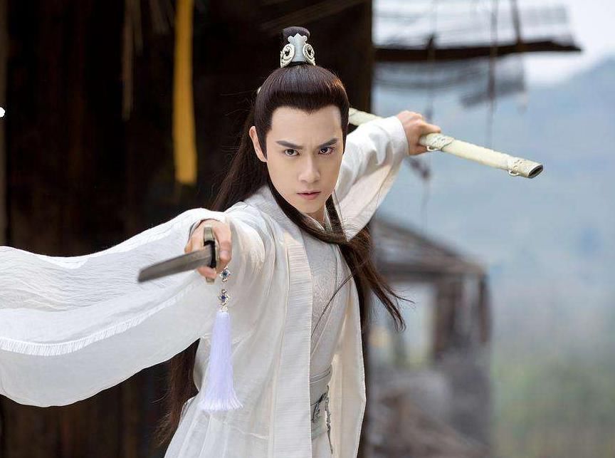 天官赐福|意想不到！剧版《天官赐福》花城选角曝光，网友：居然觉得还行