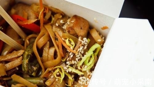 炒茄子|厨子老爸说：外卖再脏，这4种食物大可放心点，后厨不敢胡来！