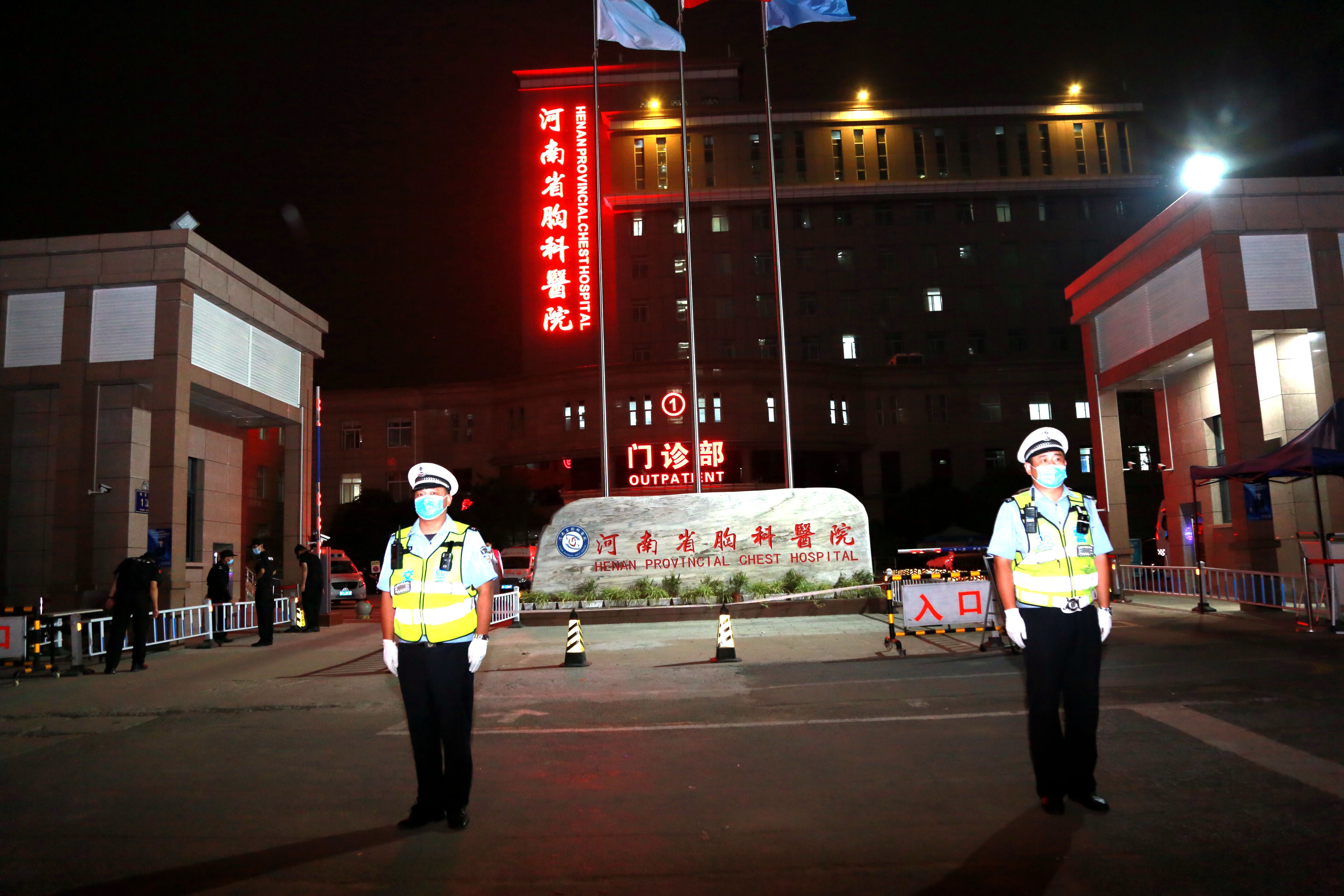 郑州市公安局交警支队|贵州至河南三千里 交警接力抢救患先心病新生儿